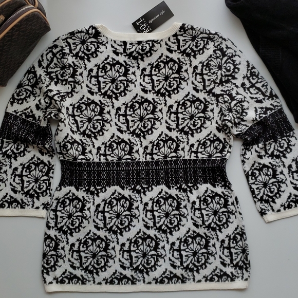 RQT Northern Lights Preppy Made Easy Sweater - Picture 8 of 13